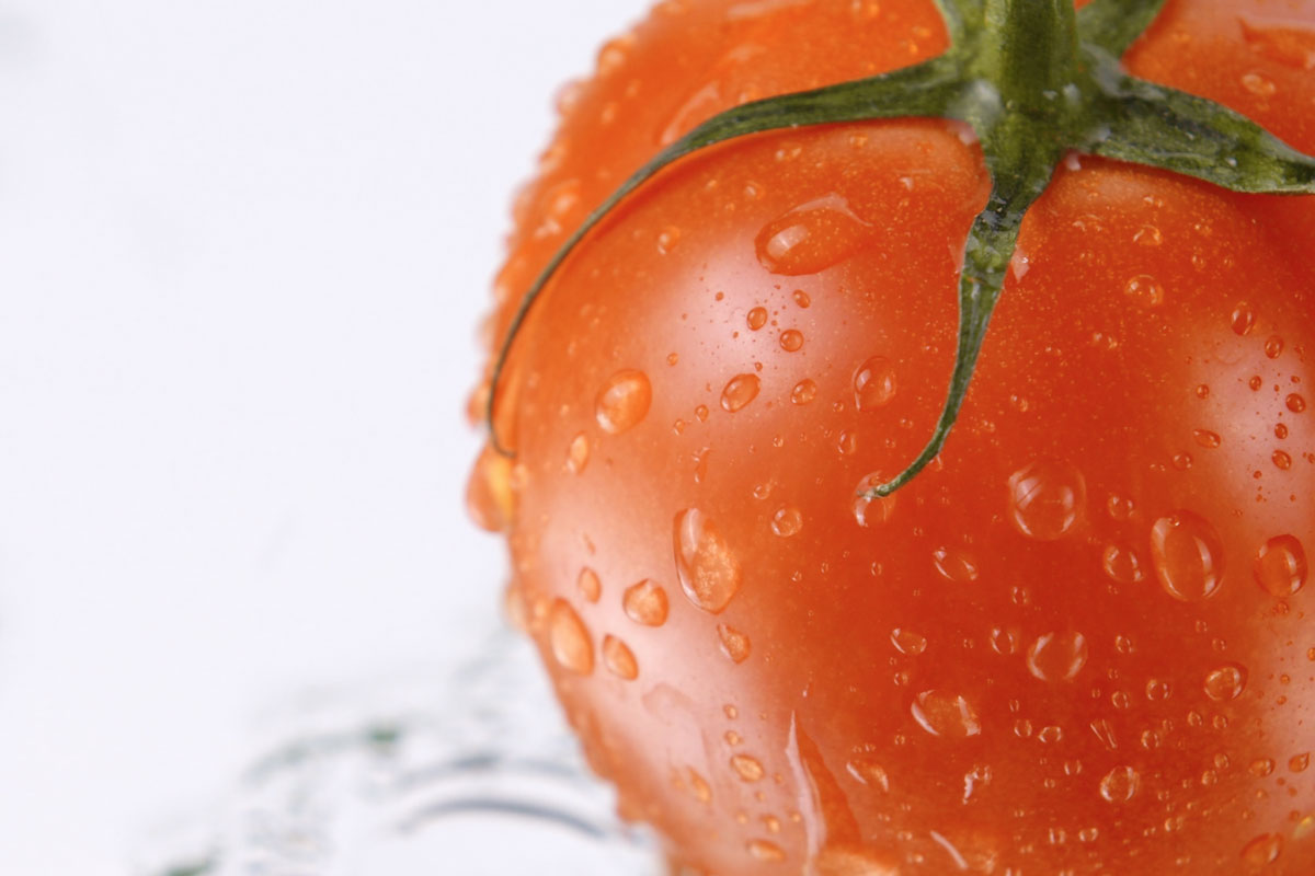 El tomate, un aliado de la cosmética natural
